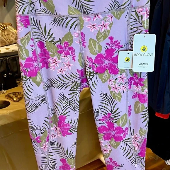 Body Glove 7/8 Leggings - Purple and Pink Floral - Picture 1 of 4
